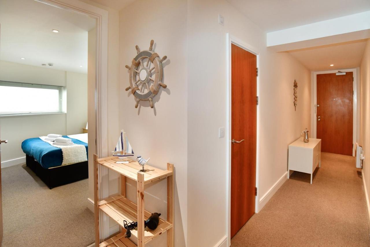 Meridian Quay Apartments, By Jsw Short Stay Суонси Экстерьер фото